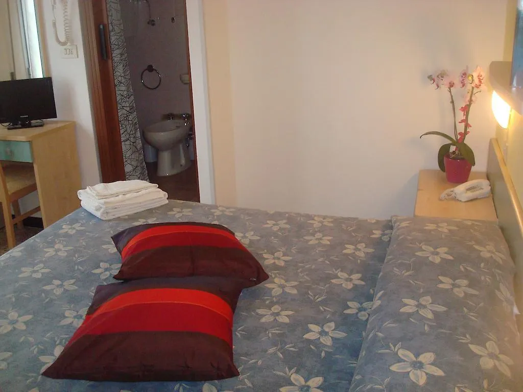 Hotel Villa Ersilia Rimini B&B 2*,  Italy